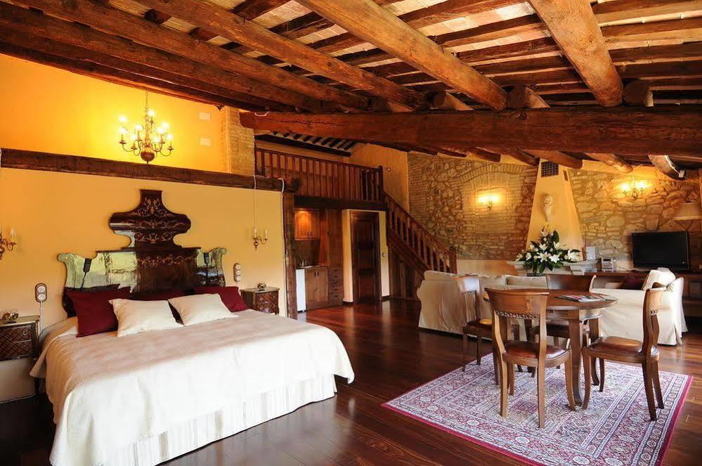 Castell De Riudabella Apartman Vimbodí Kültér fotó